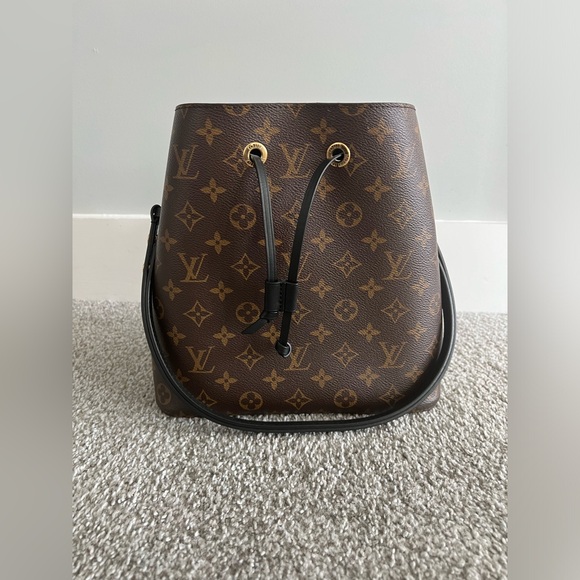 Louis Vuitton Monogram Neonoe MM Black - Picture 1 of 10